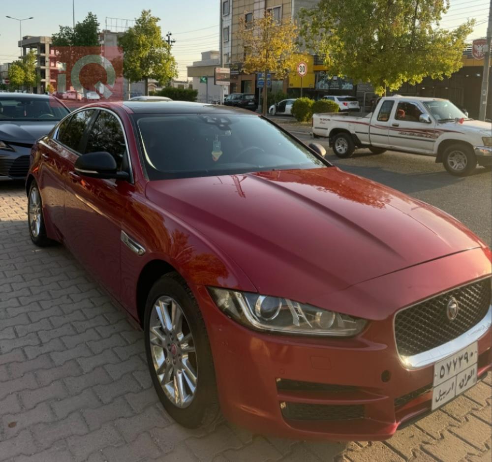 جاكوار XE